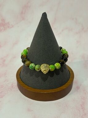Gold Lion Head Green Bead Bracelet